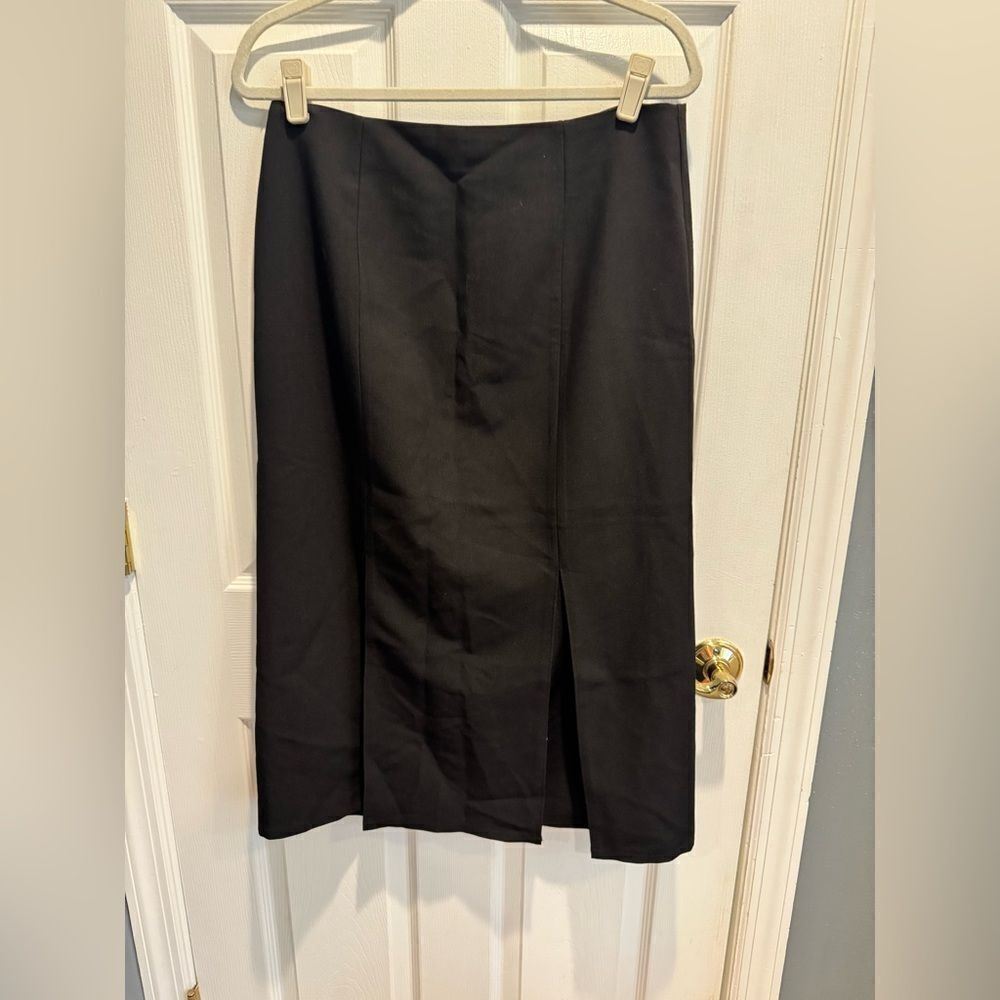 19 cooper Black Women's Skirt in size large